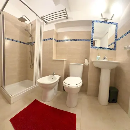 Joanna Flat * 贾迪尼-纳克索斯